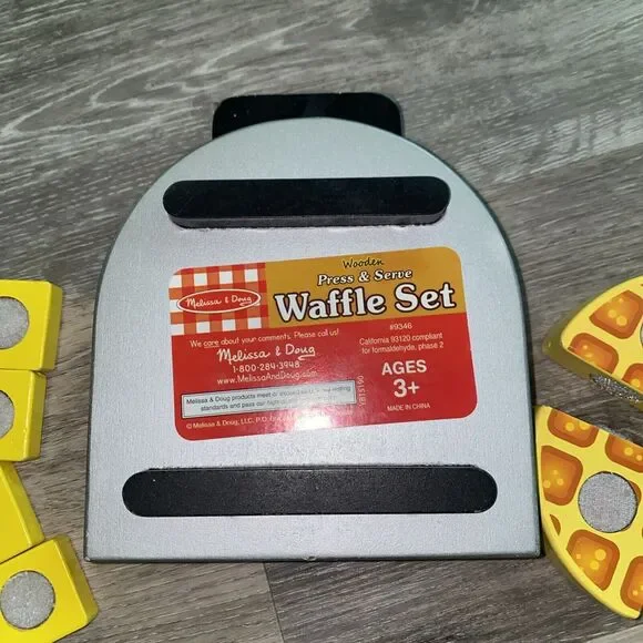 MELISSA DOUG FOOD PRESS & SERVE WAFFLE DISCONTINUED VERY RARE Used